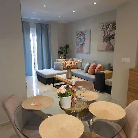 Agora Luxury Apartment 3 Loutraki  Exterior photo