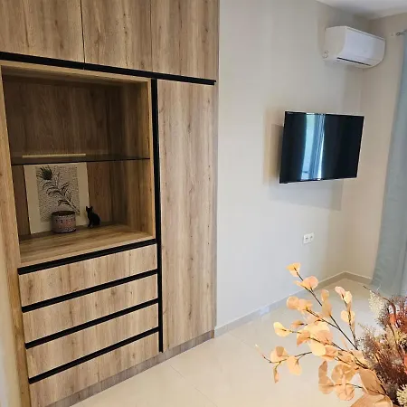 Agora Luxury Apartment 3 Loutraki  Exterior photo